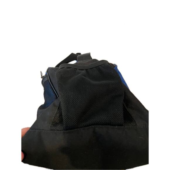 Vintage Nike Blue Black Gym Duffel Bag 18x10x10 - Picture 5 of 5